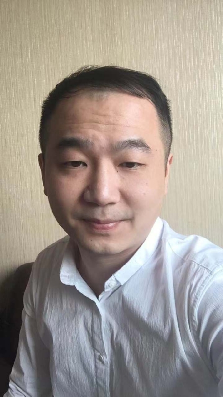 陈泽龙的第一张照片--全国闪婚服务中心