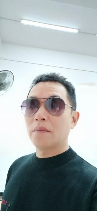 水进的第一张照片--全国闪婚服务中心
