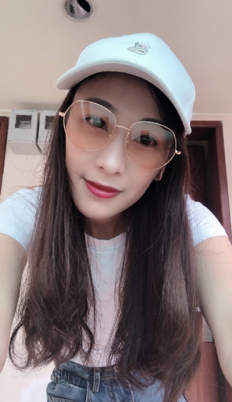 姗的第一张照片--全国闪婚服务中心