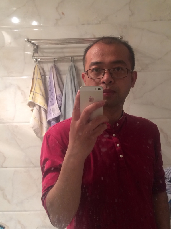 世界那么大的第二张照片--全国闪婚服务中心