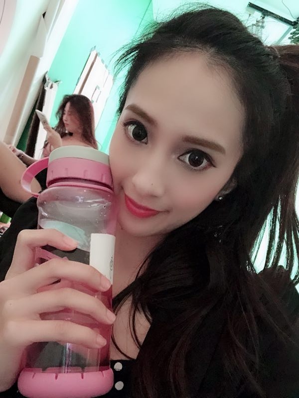 沐沐吖的第一张照片--全国闪婚服务中心