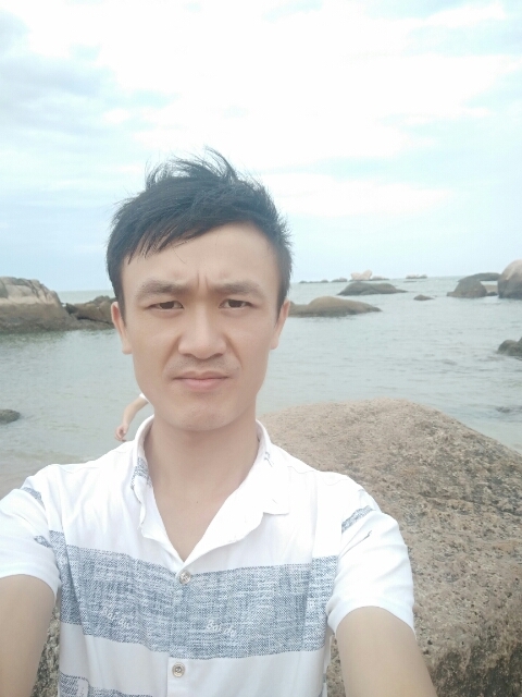赤九的第一张照片--全国闪婚服务中心