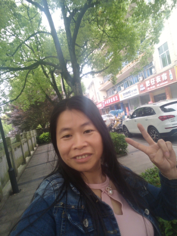 平凡的第一张照片--全国闪婚服务中心