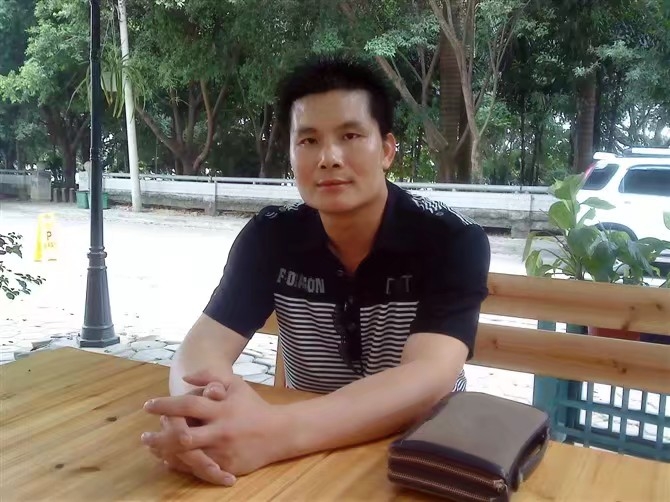 贴身爱人的第一张照片--全国闪婚服务中心