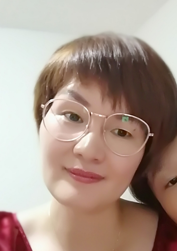 一曲墨白的第一张照片--全国闪婚服务中心