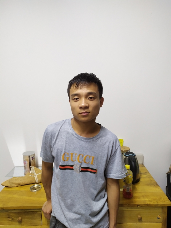 站着等你三千年的第一张照片--全国闪婚服务中心