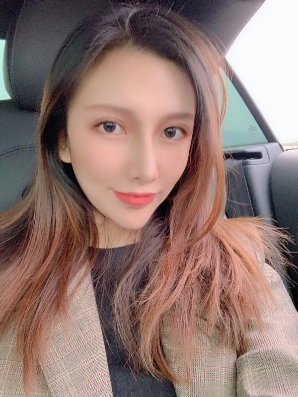李岚Lancy的第一张照片--全国闪婚服务中心