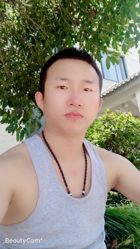系咯在的第一张照片--全国闪婚服务中心