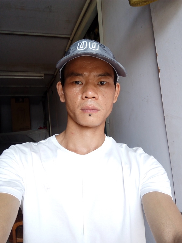 张生的第一张照片--全国闪婚服务中心