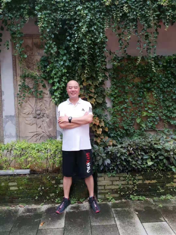 李国伟的第五张照片--全国闪婚服务中心