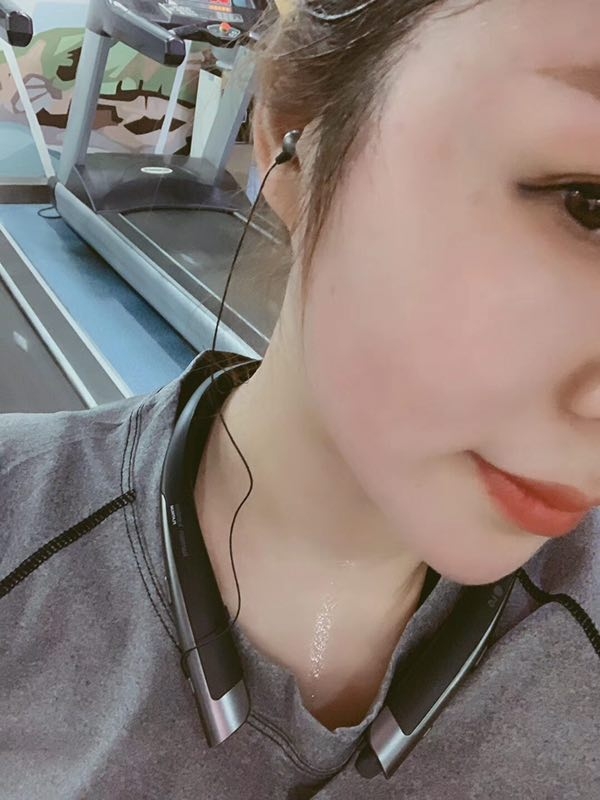 刚刚好的第二张照片--全国闪婚服务中心