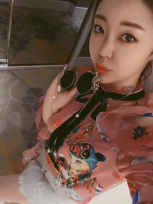 刚刚好的第五张照片--全国闪婚服务中心