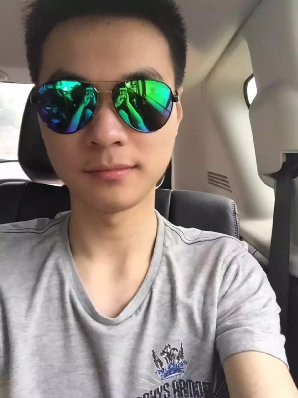 鱼头zzz的第六张照片--全国闪婚服务中心
