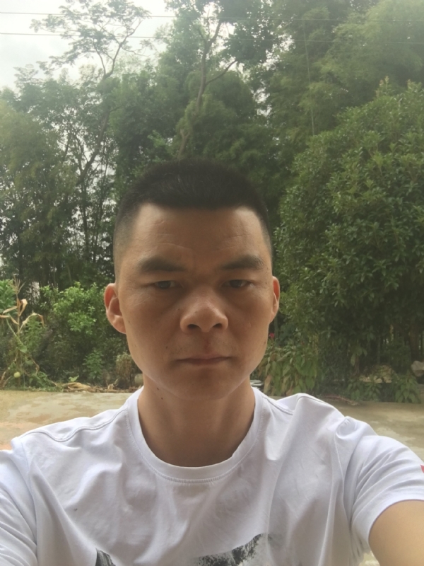 分叉路口再上车的第一张照片--全国闪婚服务中心