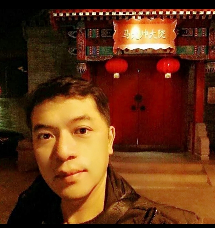 飄渺的第一张照片--全国闪婚服务中心