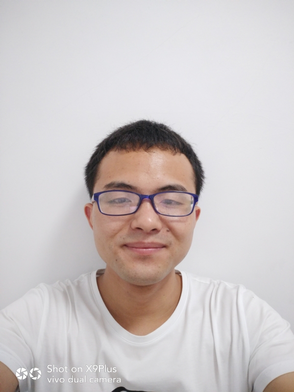 林言的第一张照片--全国闪婚服务中心