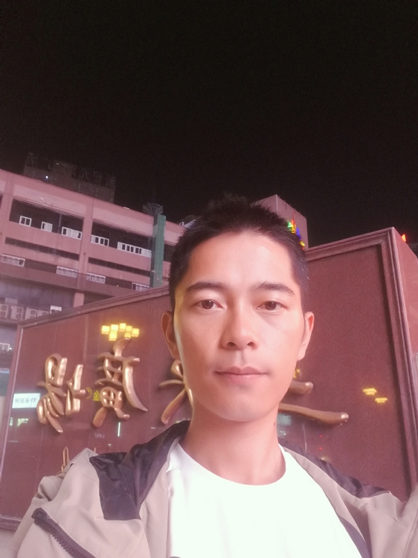 重庆小林的第一张照片--全国闪婚服务中心