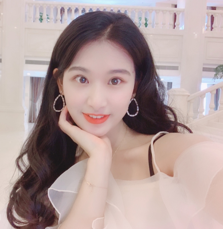 薇信zsqyaer的第一张照片--全国闪婚服务中心