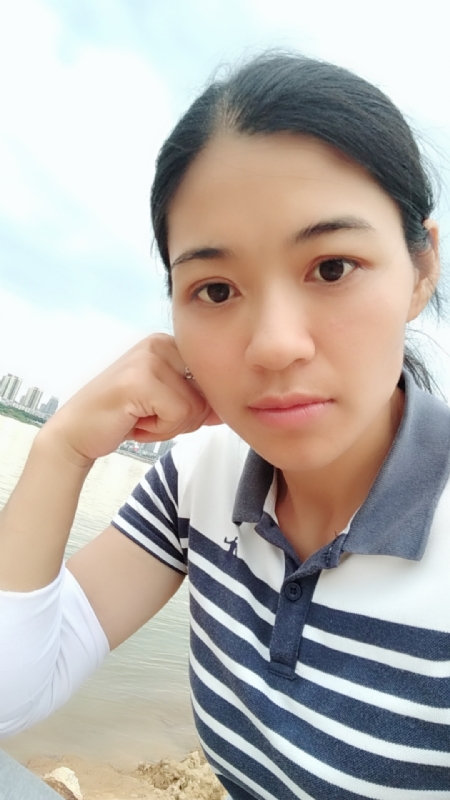 梅子的第一张照片--全国闪婚服务中心