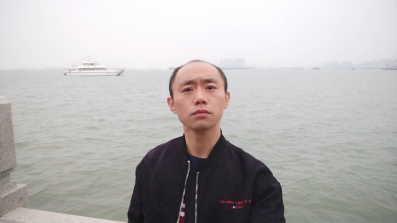 小害虫的第一张照片--全国闪婚服务中心