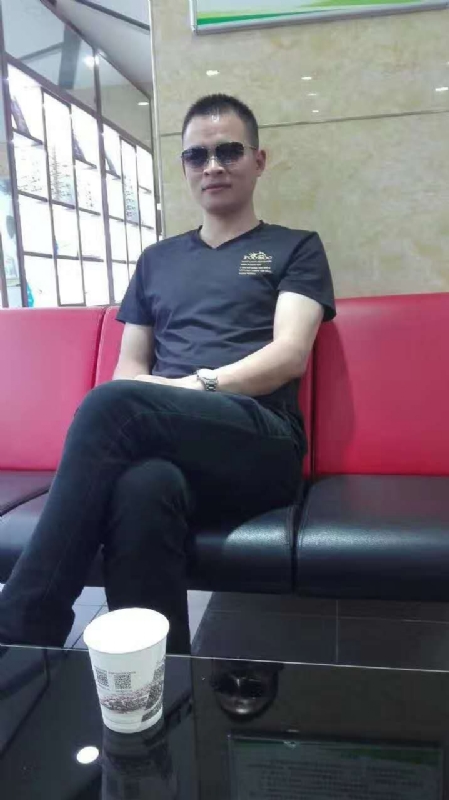 珍惜的第一张照片--全国闪婚服务中心