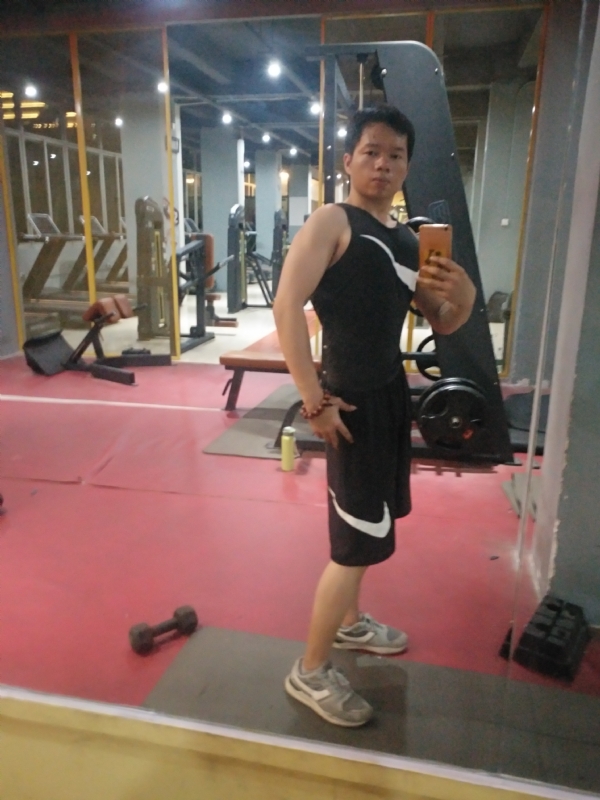 风影的第一张照片--全国闪婚服务中心