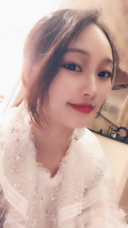 雯雯的第一张照片--全国闪婚服务中心