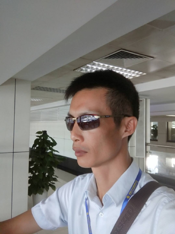 缘起缘灭的第一张照片--全国闪婚服务中心
