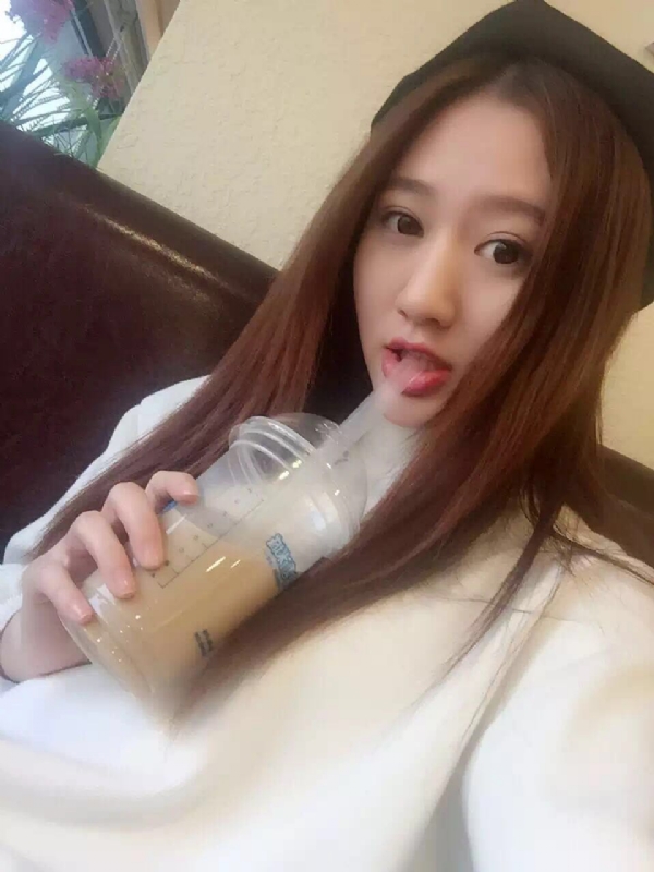 姚瑶的第一张照片--全国闪婚服务中心