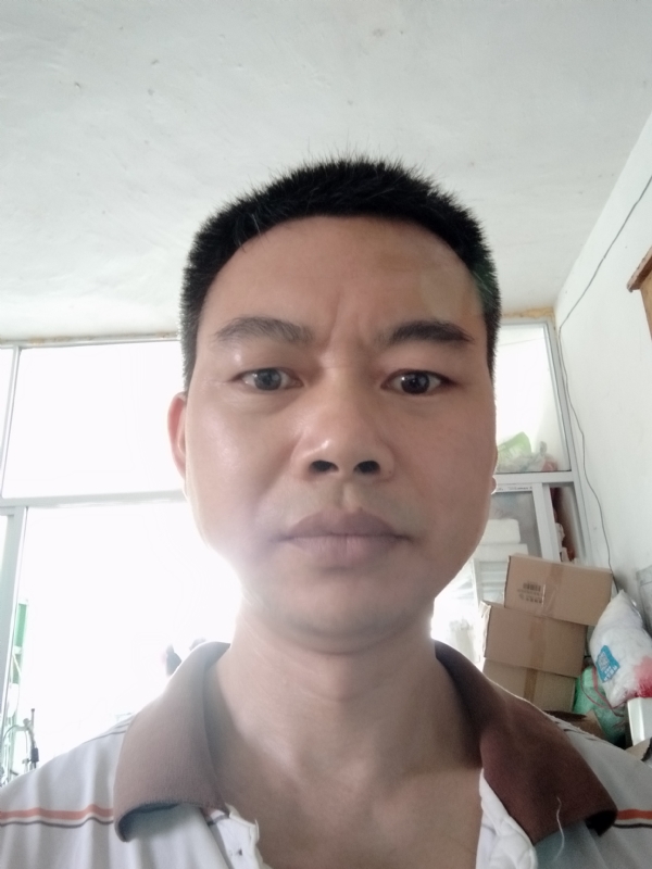 平凡一生的第一张照片--全国闪婚服务中心