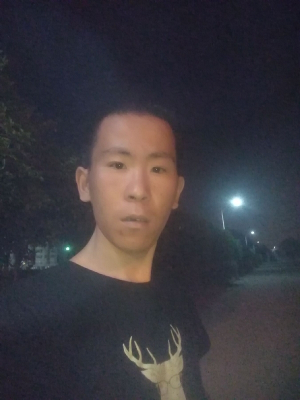 俞凯斌的第一张照片--全国闪婚服务中心