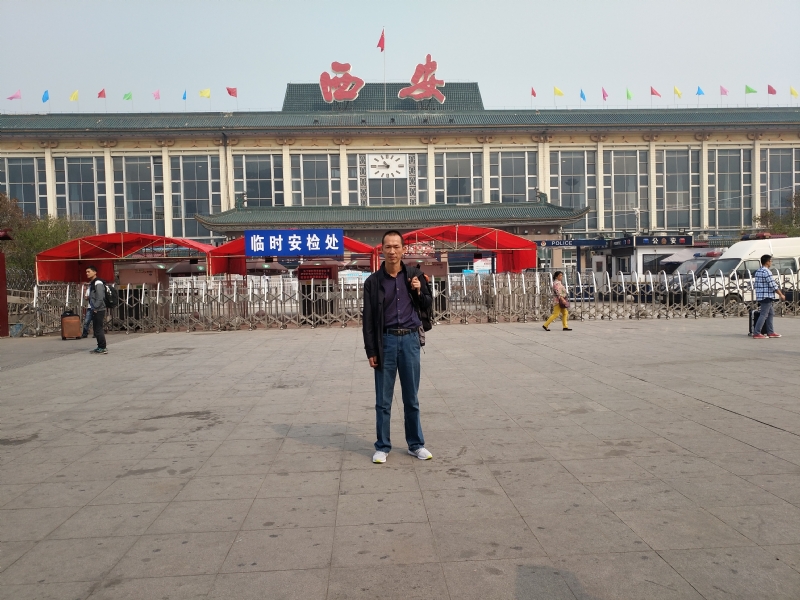 老陈的第一张照片--全国闪婚服务中心