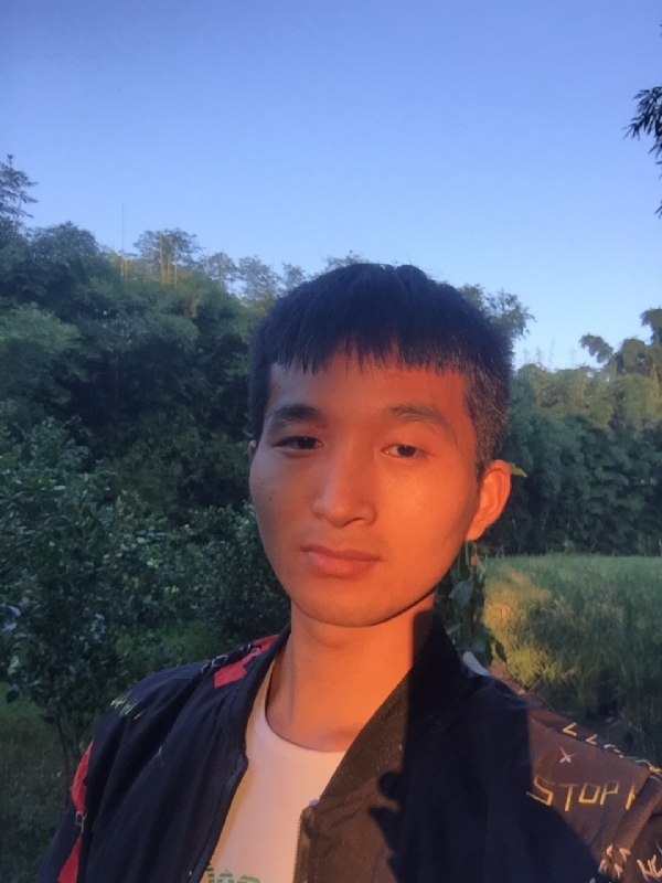 主动就会有故事的第一张照片--全国闪婚服务中心