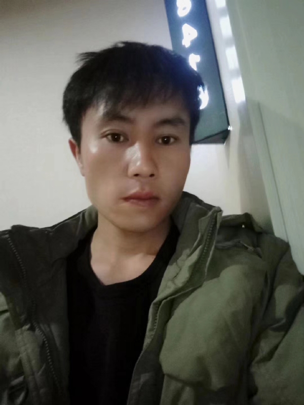 槑头槑脑的第一张照片--全国闪婚服务中心