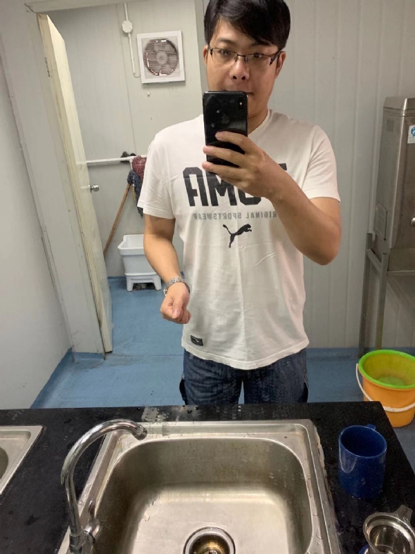Secret的第一张照片--全国闪婚服务中心