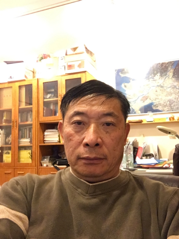勤劳大力牛的第一张照片--全国闪婚服务中心
