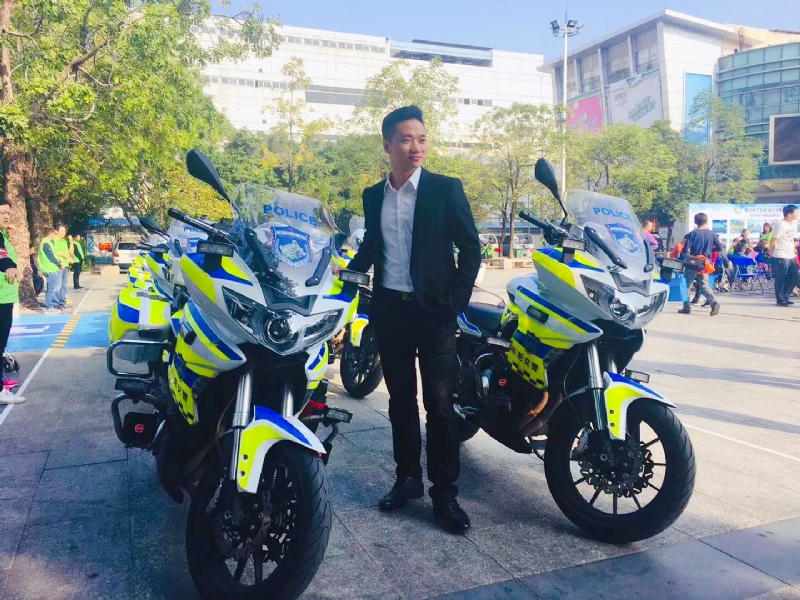 罗耀天的第二张照片--全国闪婚服务中心