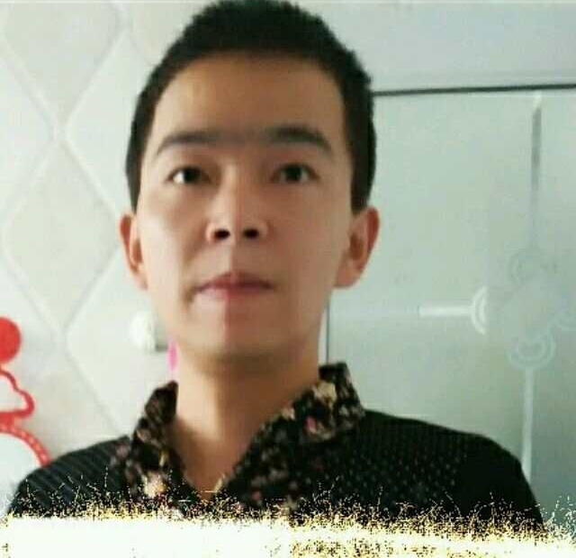 辉哥的第一张照片--全国闪婚服务中心