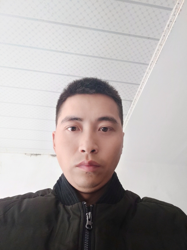 远望星空的第一张照片--全国闪婚服务中心