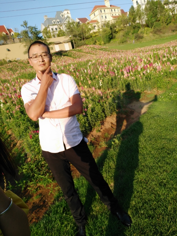 爱归零的第二张照片--全国闪婚服务中心