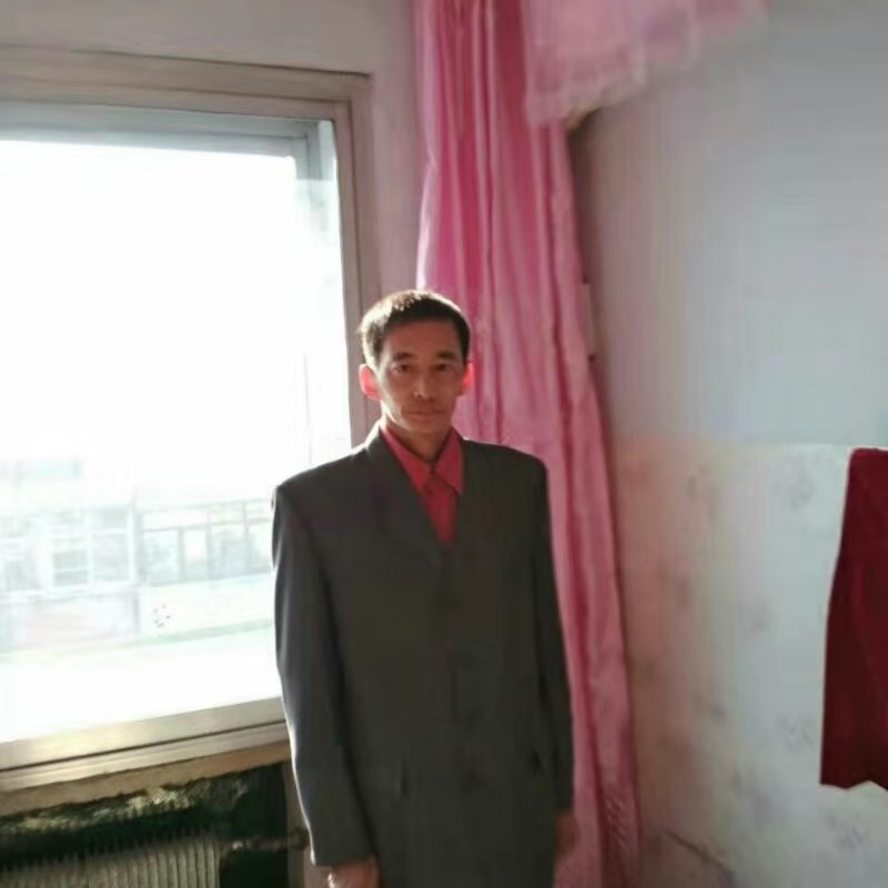 阳光明媚的第一张照片--全国闪婚服务中心