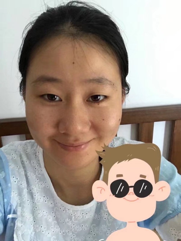 丽丽的第一张照片--全国闪婚服务中心