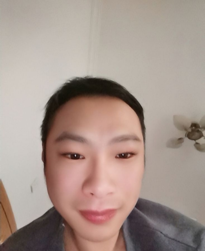 陈峰的第一张照片--全国闪婚服务中心