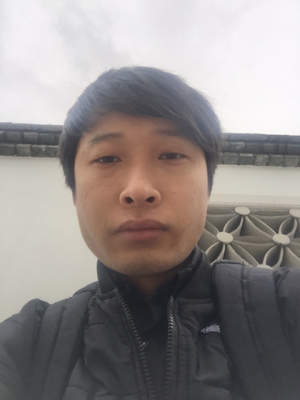 小雷的第一张照片--全国闪婚服务中心