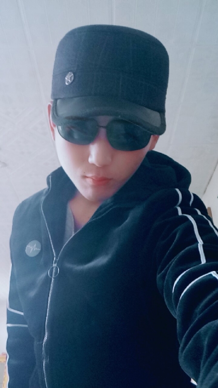 等你的季节的第一张照片--全国闪婚服务中心