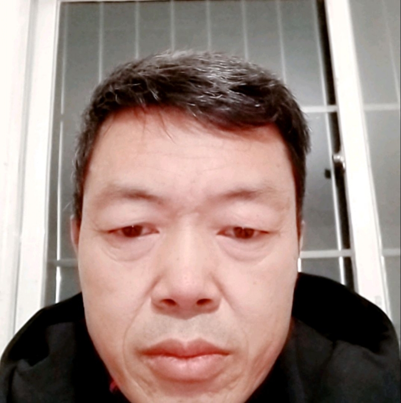 心静的第一张照片--全国闪婚服务中心