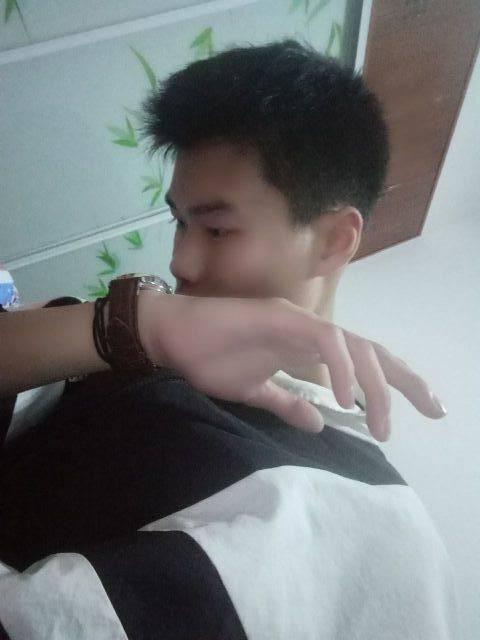 溟濛的第一张照片--全国闪婚服务中心