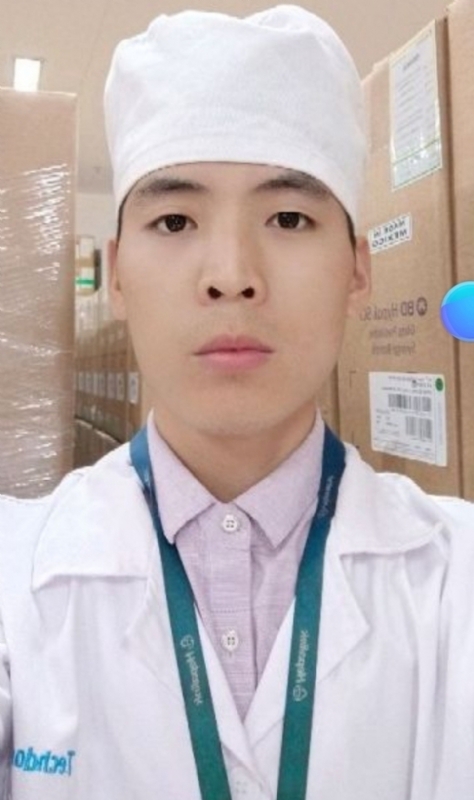 桑桑良良的第一张照片--全国闪婚服务中心