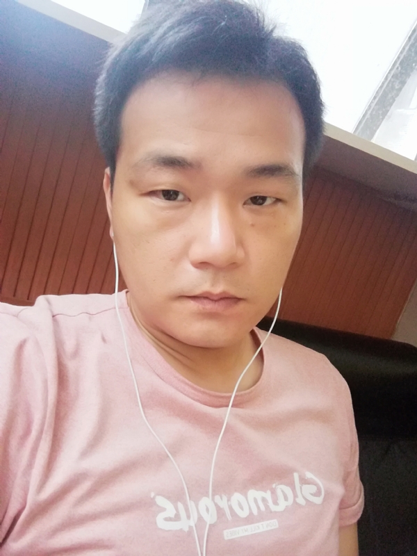 风雨踏歌行的第一张照片--全国闪婚服务中心