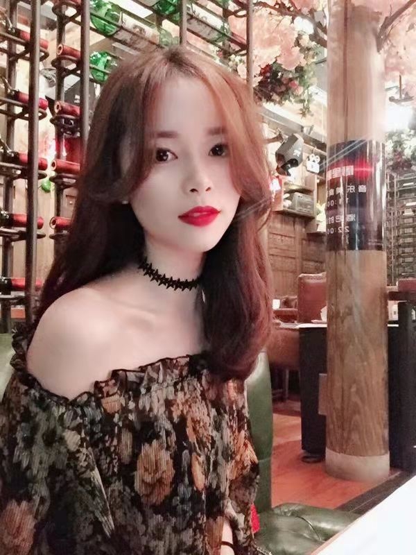 晓洁的第一张照片--全国闪婚服务中心
